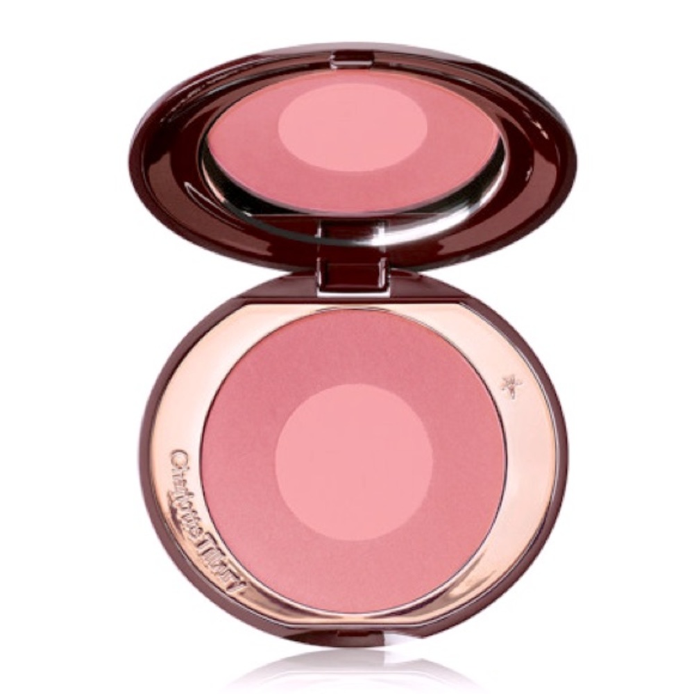 Charlotte Tilbury Cheek to Chic in Love Glow